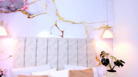 Laura Smith online show from 03-11-26, 11:00