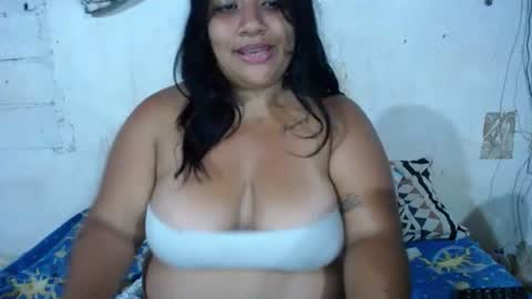 laura_sofia23 online show from 04-01-26, 03:40