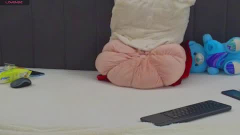 NatalieDelight online show from 03-17-26, 08:06