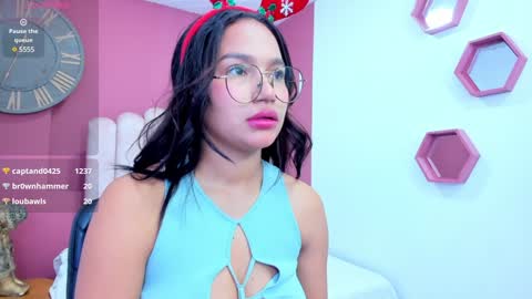 Laura Glowing online show from 12-11-24, 09:19