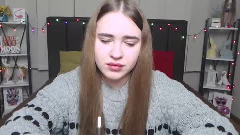 Snapshot of laurahlot chatting on 01-18-25, 07:04 LauraHlot online show from 01-18-25, 07:04