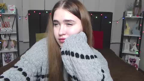 Snapshot of laurahlot chatting on 01-19-25, 01:10 LauraHlot online show from 01-19-25, 01:10