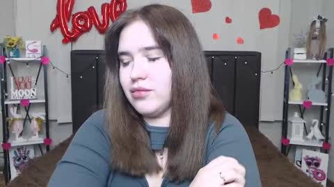 Snapshot of laurahlot chatting on 02-23-25, 03:35 LauraHlot online show from 02-23-25, 03:35