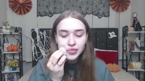 Snapshot of laurahlot chatting on 11-02-25, 06:27 LauraHlot online show from 11-02-25, 06:27