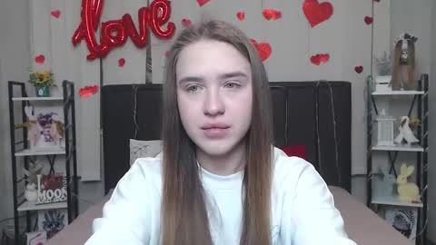 LauraHlot online show from 02-09-26, 06:56