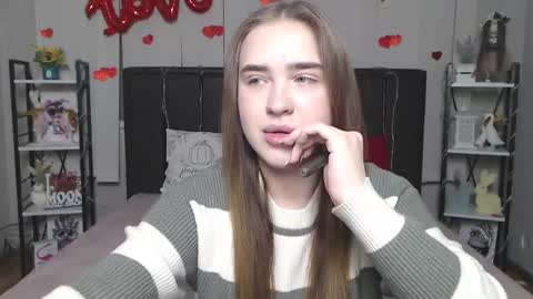 LauraHlot online show from 02-18-26, 06:37