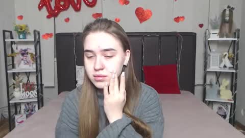 LauraHlot online show from 02-19-26, 06:26