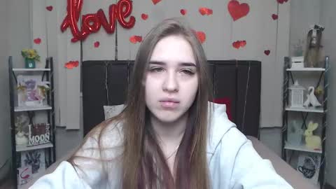 LauraHlot online show from 03-06-26, 06:15