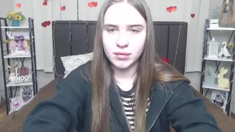 LauraHlot online show from 05-31-26, 06:09