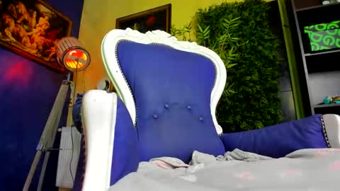 lauraine14wollenberg online show from 05-02-26, 01:27