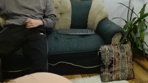 Snapshot of lauralei_01 chatting on 02-20-25, 03:34 Laura and Phillipe SEE YOU AGAIN ON JANUARY 12 2025 HAPPY NEW YEAR online show from 02-20-25, 03:34