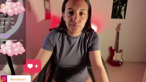 Snapshot of lauraohana chatting on 02-25-25, 09:09 lauraohana online show from 02-25-25, 09:09