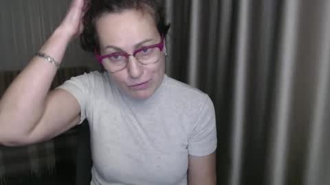 Lauraoven1 online show from 01-13-25, 07:10