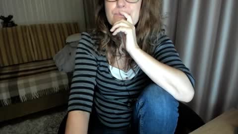 Lauraoven1 online show from 01-19-26, 07:23