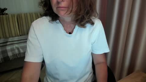 Snapshot of lauraoven1 chatting on 07-28-26, 09:59 Lauraoven1 online show from 07-28-26, 09:59