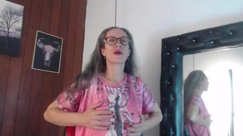 Laura Sofia online show from 02-14-26, 03:14