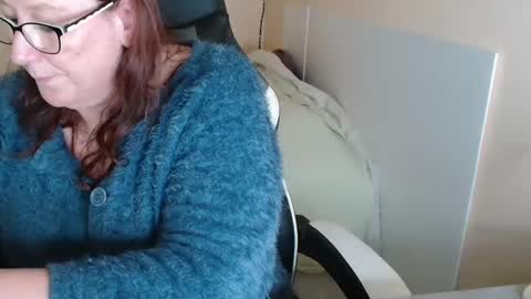 laureanne online show from 01-20-25, 02:36