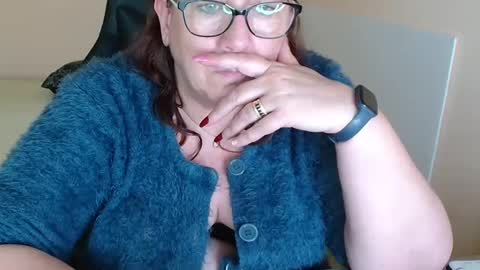 laureanne online show from 03-11-25, 01:01