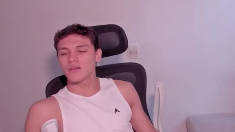 Laureent online show from 03-16-26, 07:40