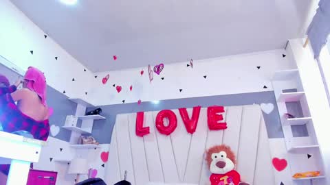 Laurem online show from 03-01-25, 01:29