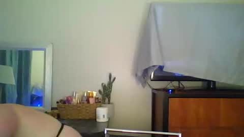 Snapshot of lauren3487 chatting on 09-23-25, 09:23 Lauren online show from 09-23-25, 09:23