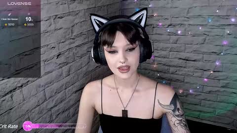 Eva online show from 01-22-25, 04:12