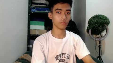laurence_cuttieguyhere online show from 07-06-26, 08:44