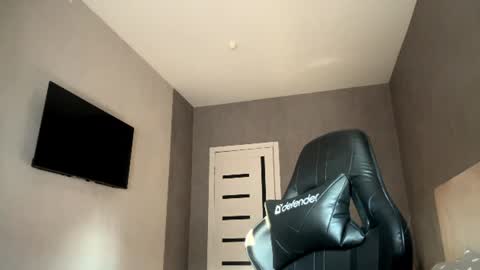 Snapshot of laurenflorens chatting on 07-18-26, 02:10 Di online show from 07-18-26, 02:10