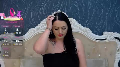 Laura online show from 02-23-25, 12:05