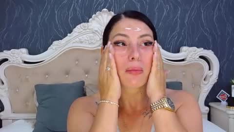 Laura online show from 07-20-26, 11:56