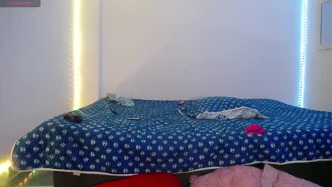 Snapshot of laurenkenner28_ chatting on 03-05-25, 08:53 laurenkenner28_ online show from 03-05-25, 08:53