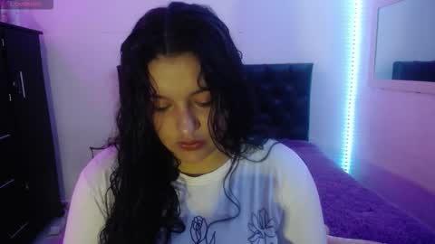 Snapshot of laurenkenner28_ chatting on 10-06-25, 07:00 laurenkenner28_ online show from 10-06-25, 07:00