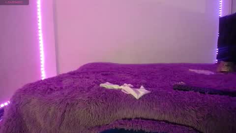 Snapshot of laurenkenner28_ chatting on 10-14-25, 06:42 laurenkenner28_ online show from 10-14-25, 06:42