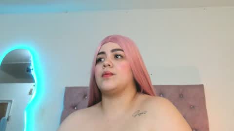 Snapshot of laurenlaine99 chatting on 07-16-26, 09:10 laurenlaine online show from 07-16-26, 09:10