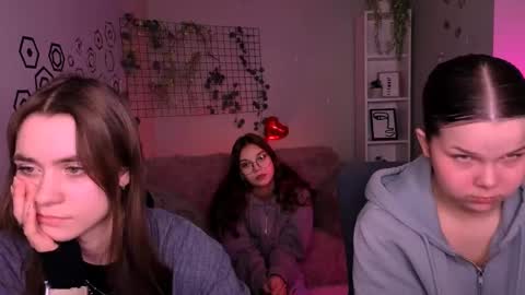 Laure online show from 02-23-26, 10:45