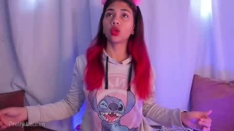 Snapshot of laurenn__1 chatting on 11-19-25, 03:34 Lauren online show from 11-19-25, 03:34