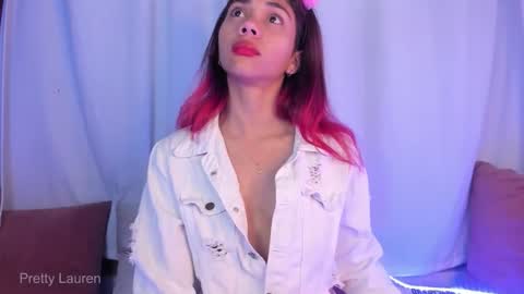 Snapshot of laurenn__1 chatting on 11-20-25, 04:12 Lauren online show from 11-20-25, 04:12