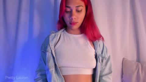 Snapshot of laurenn__1 chatting on 02-08-26, 02:59 Lauren online show from 02-08-26, 02:59