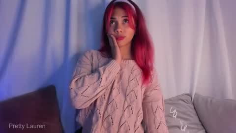 Snapshot of laurenn__1 chatting on 02-11-26, 02:27 Lauren online show from 02-11-26, 02:27