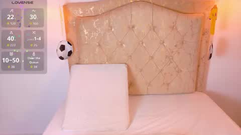 Snapshot of laurenn_smitth chatting on 06-25-26, 12:42 laurenn_smitth online show from 06-25-26, 12:42