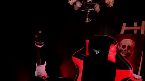 Snapshot of laurenrousexx chatting on 01-12-25, 03:39 LAUREN INDEPENDENT MODEL HELP ME REACH 100 LIKES PLS online show from 01-12-25, 03:39