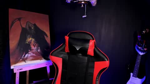 Snapshot of laurenrousexx chatting on 01-26-25, 12:48 LAUREN INDEPENDENT MODEL HELP ME REACH 100 LIKES PLS online show from 01-26-25, 12:48