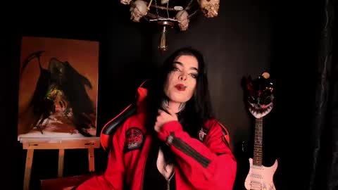 Snapshot of laurenrousexx chatting on 02-14-25, 03:00 LAUREN INDEPENDENT MODEL HELP ME REACH 100 LIKES PLS online show from 02-14-25, 03:00