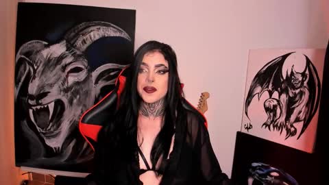 Snapshot of laurenrousexx chatting on 10-31-25, 04:02 LAUREN INDEPENDENT MODEL HELP ME REACH 100 LIKES PLS online show from 10-31-25, 04:02