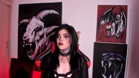 Snapshot of laurenrousexx chatting on 11-22-25, 01:48 LAUREN INDEPENDENT MODEL HELP ME REACH 100 LIKES PLS online show from 11-22-25, 01:48