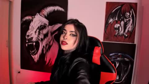 Snapshot of laurenrousexx chatting on 12-03-25, 02:30 LAUREN INDEPENDENT MODEL HELP ME REACH 100 LIKES PLS online show from 12-03-25, 02:30