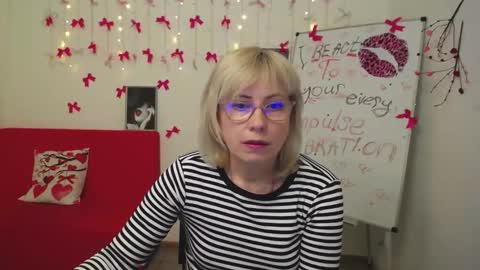 Lauren online show from 03-10-26, 06:29