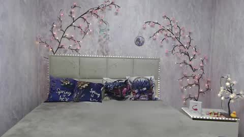 Snapshot of laurenwishy chatting on 05-16-26, 05:37 Lauren online show from 05-16-26, 05:37