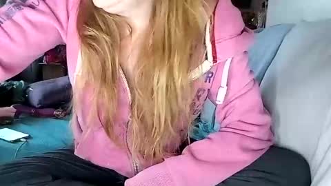 Snapshot of lauriehotxxx chatting on 02-11-25, 05:29 lauriehotxxx online show from 02-11-25, 05:29