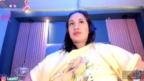 Lau Roberts online show from 04-07-26, 04:13